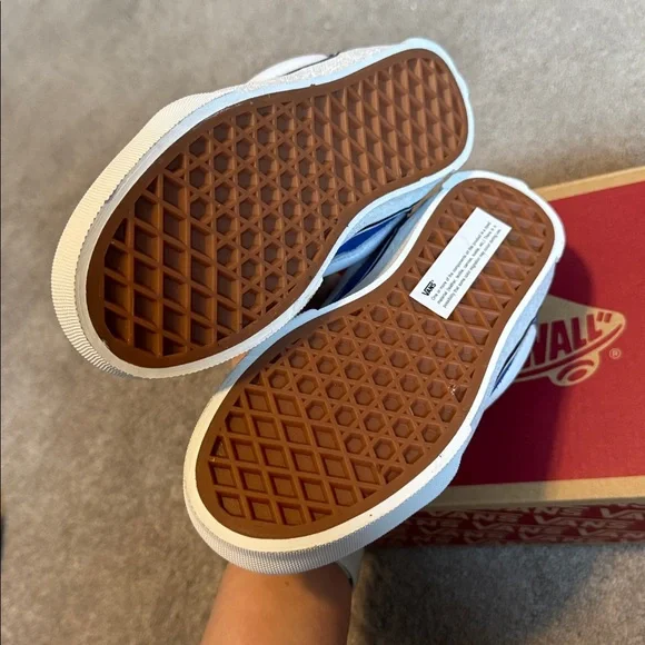 Brand New Vans Kids Knu Skool Royal Blue & White Sneakers Size 13.5 UY - Picture 4 of 5